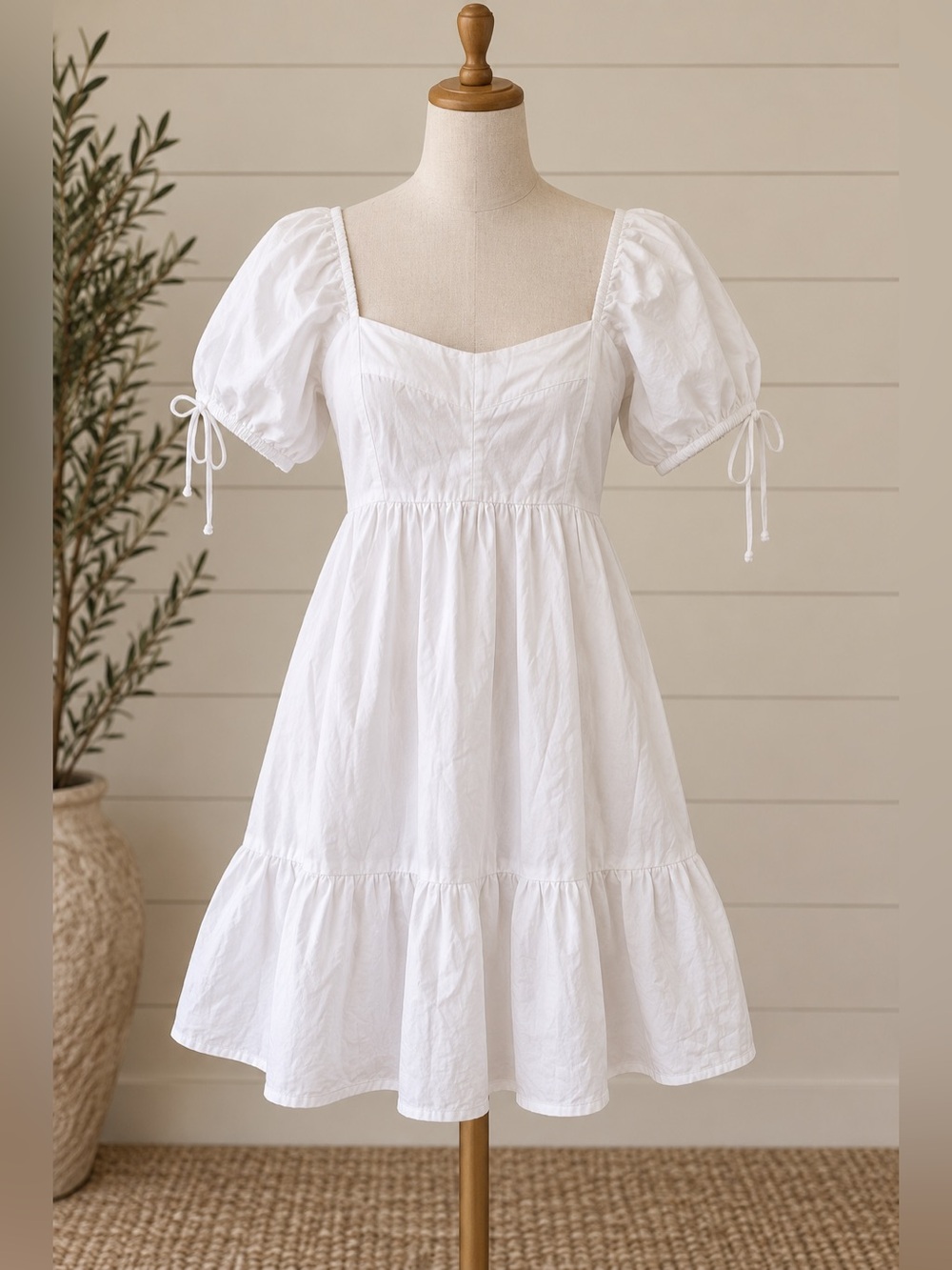White puff sleeve mini dress